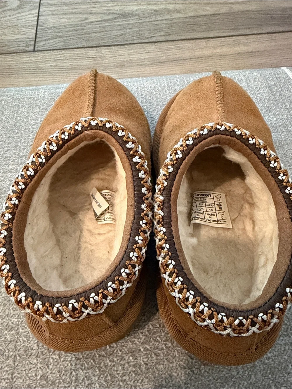 UGG Kids Chestnut Suede Clog Slippers with Trim
